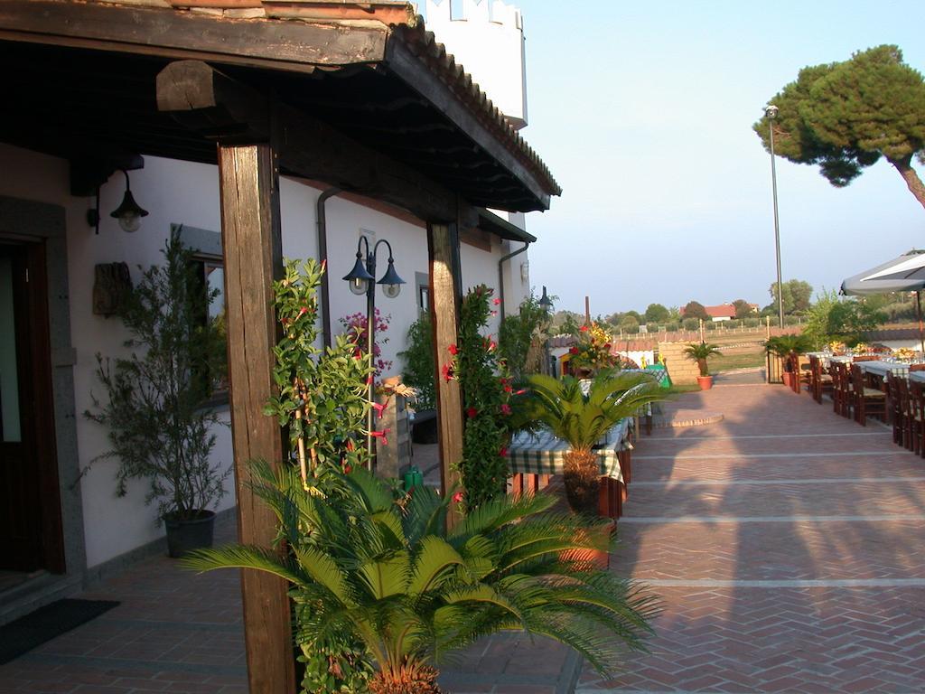 Agriturismo Torre Cristina Aprilia Exterior foto